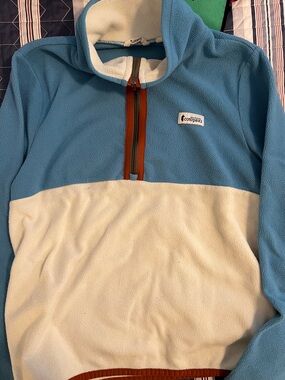 cotopaxi Blue and Cream Half-Zip Fleece Pullover with Rust Trim